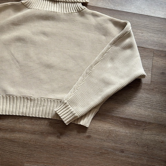 Murua turtle neck sweater - Picture 3 of 8